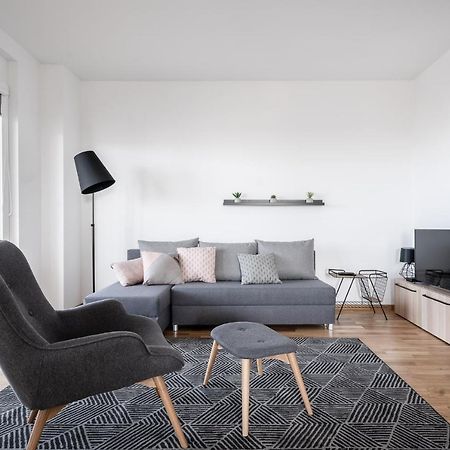 Rentplanet - Apartamenty Atal Tower ヴロツワフ エクステリア 写真