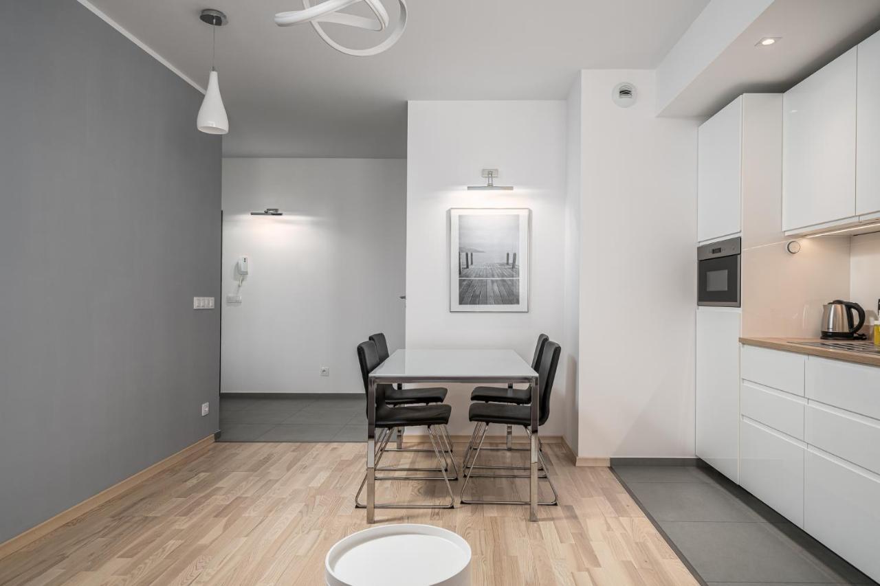 Rentplanet - Apartamenty Atal Tower ヴロツワフ エクステリア 写真