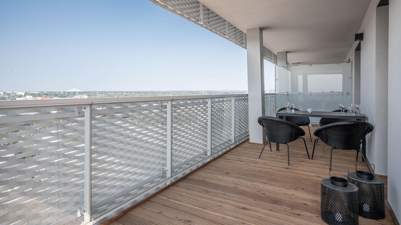 Rentplanet - Apartamenty Atal Tower ヴロツワフ エクステリア 写真