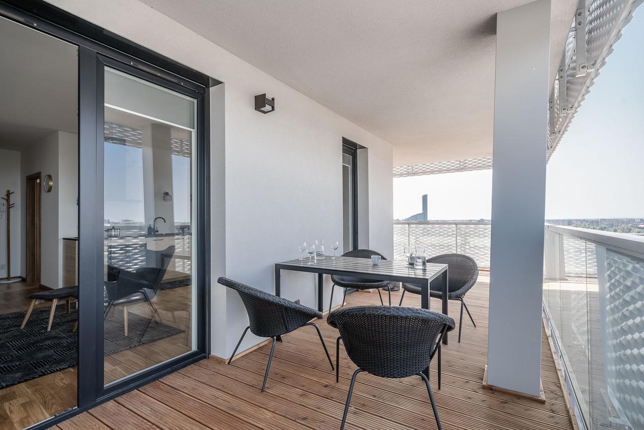 Rentplanet - Apartamenty Atal Tower ヴロツワフ エクステリア 写真