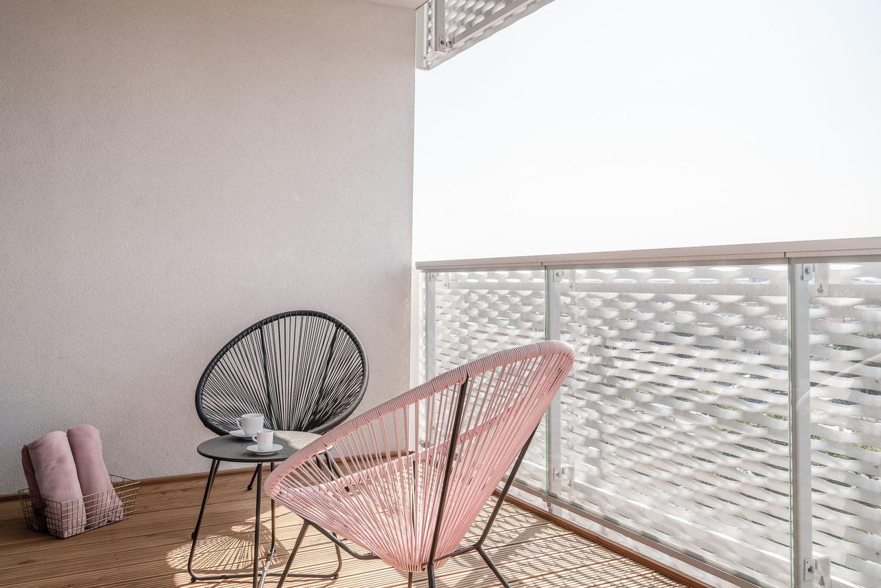 Rentplanet - Apartamenty Atal Tower ヴロツワフ エクステリア 写真