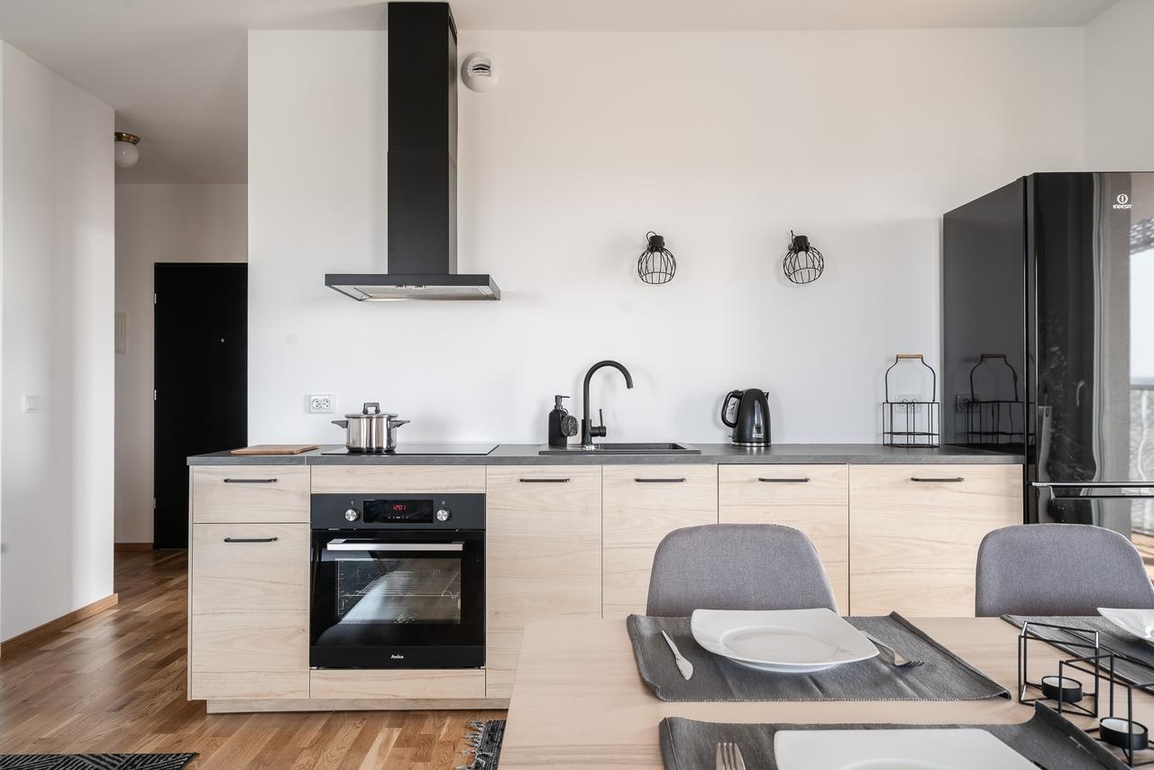Rentplanet - Apartamenty Atal Tower ヴロツワフ エクステリア 写真